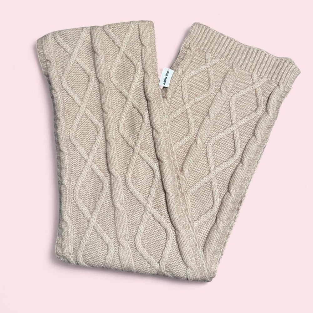 Women’s Old Navy NWT Cable Knit Scarf Cream